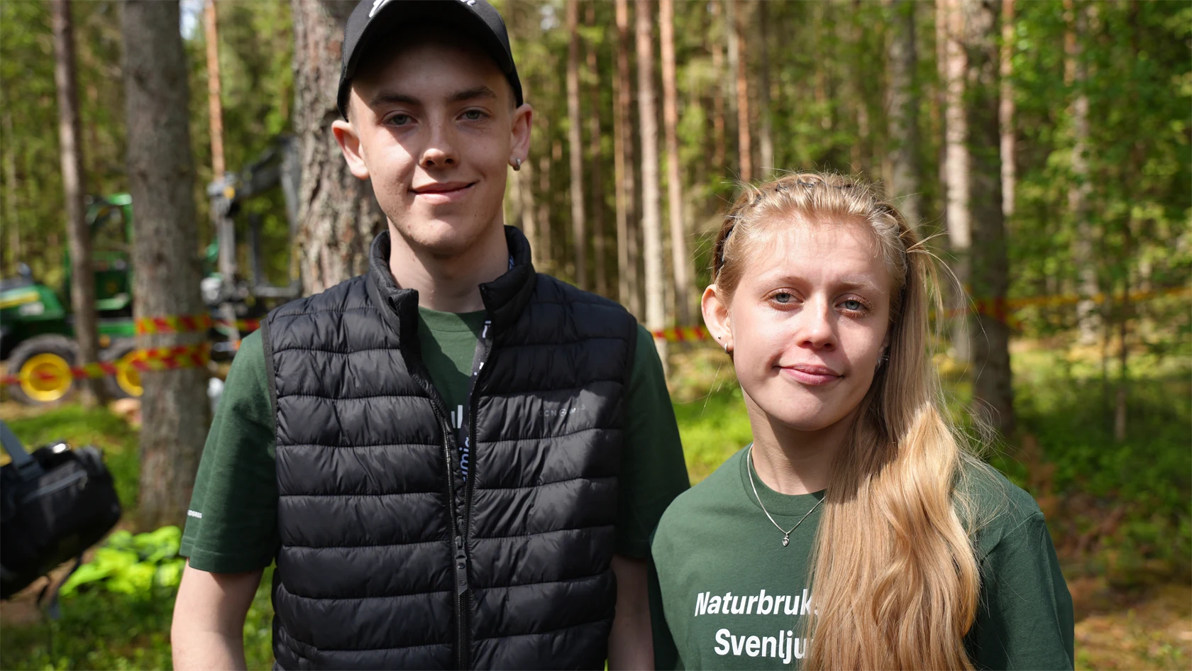  Eleverna Erik Lans och Frida Alfredsson på Naturbruksskolan Svenljunga som coachat gamingprofilerna.