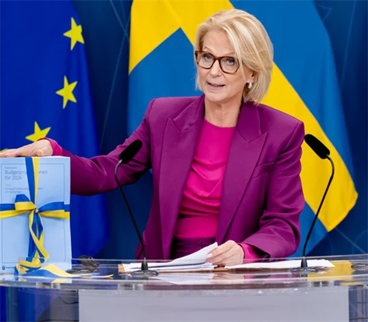 Finansminister Elisabeth Svantesson presenterar budgetpropositionen för 2026.